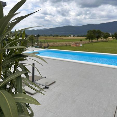 Villa Biser Gacke Sinac Exterior photo