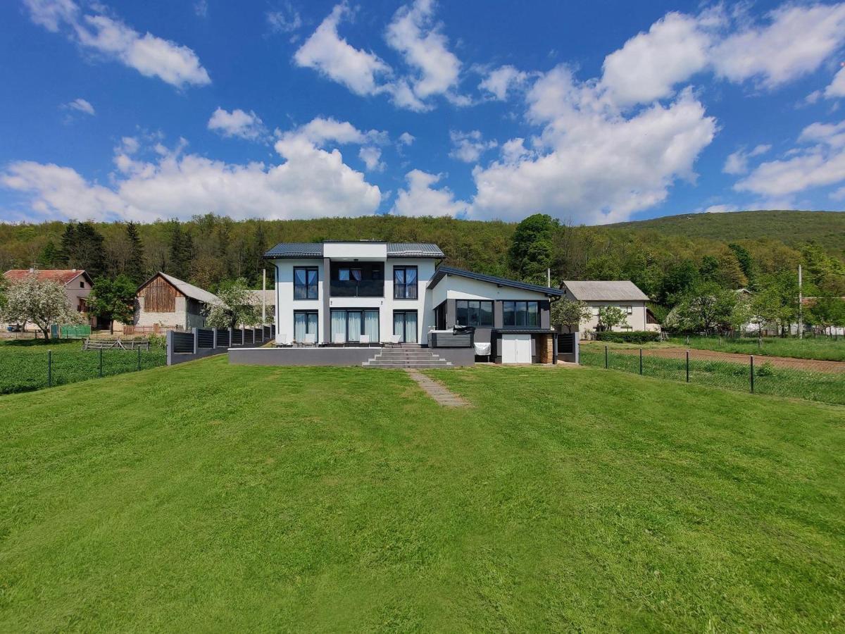Villa Biser Gacke Sinac Exterior photo